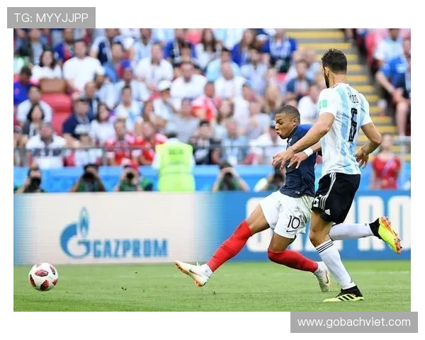 球长体育为用户提供详细的体育赛事数据统计与分析,帮助运动爱好者做出科学的比赛预测