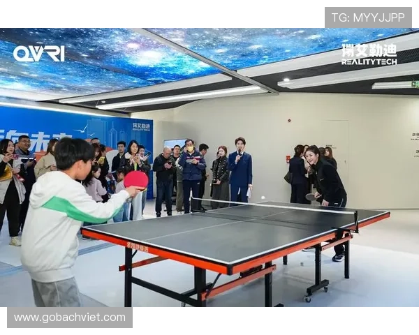 随着人人看球游戏的普及，虚拟与现实结合的新型体育娱乐方式逐渐走入大众生活